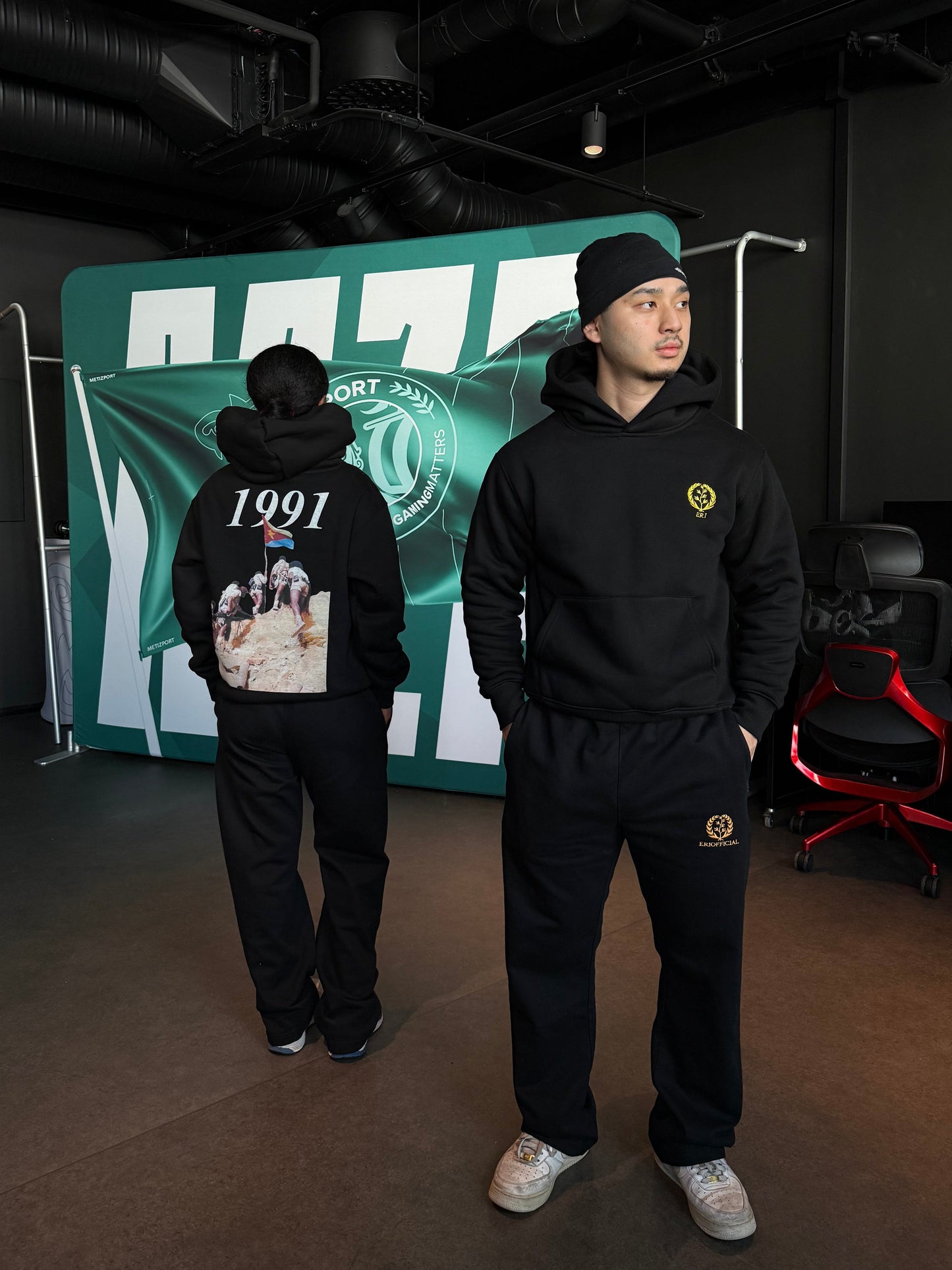 ERIOFFICIAL STRAIGHT LEG SWEATPANTS